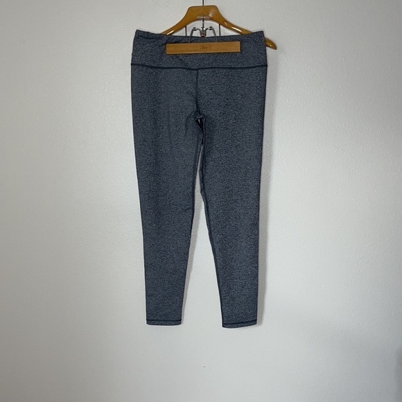 Victoria Secret Sport Leggings - Picture 3 of 5